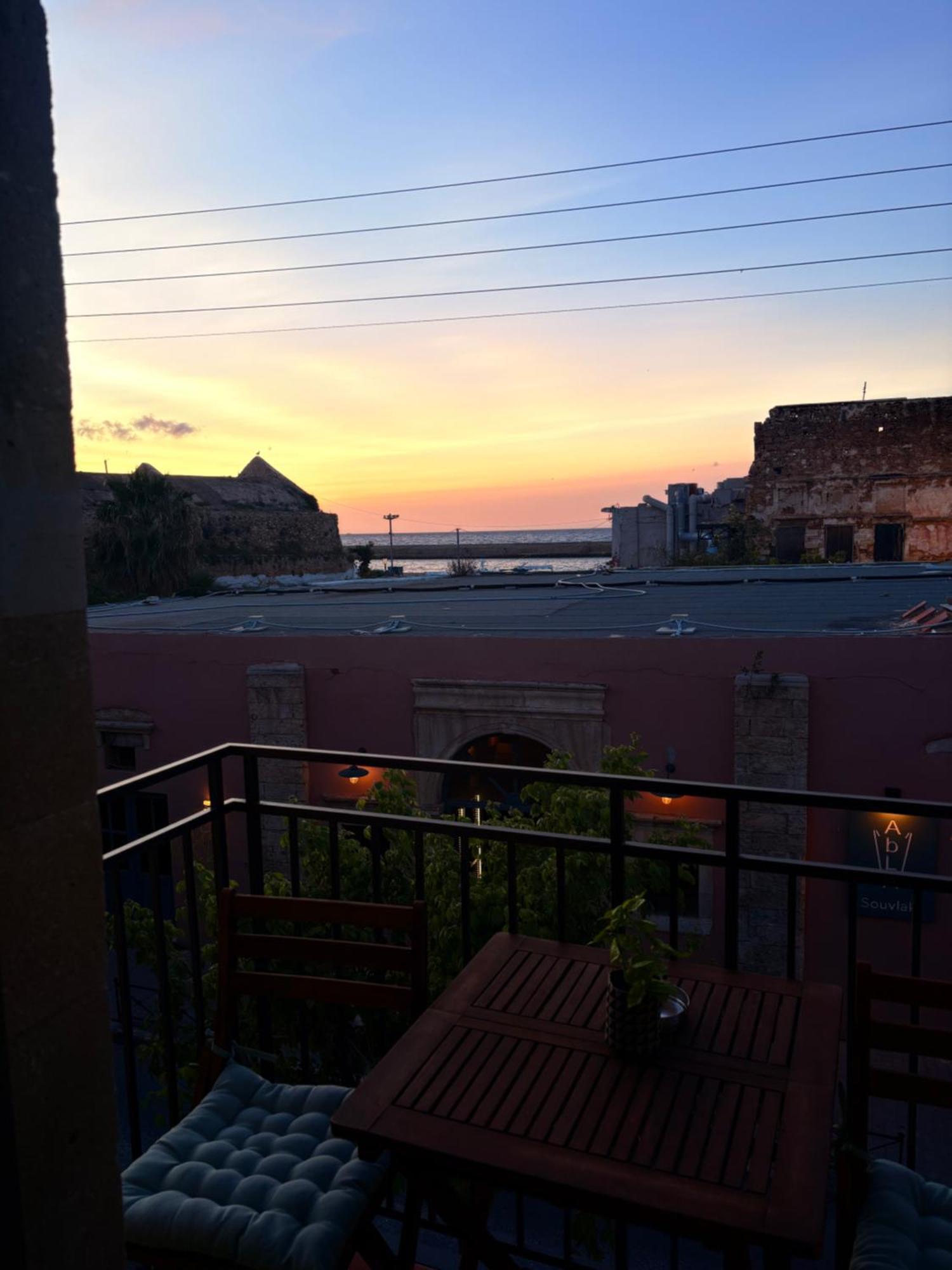 Kallergon Luxury Suites Chania  Bagian luar foto